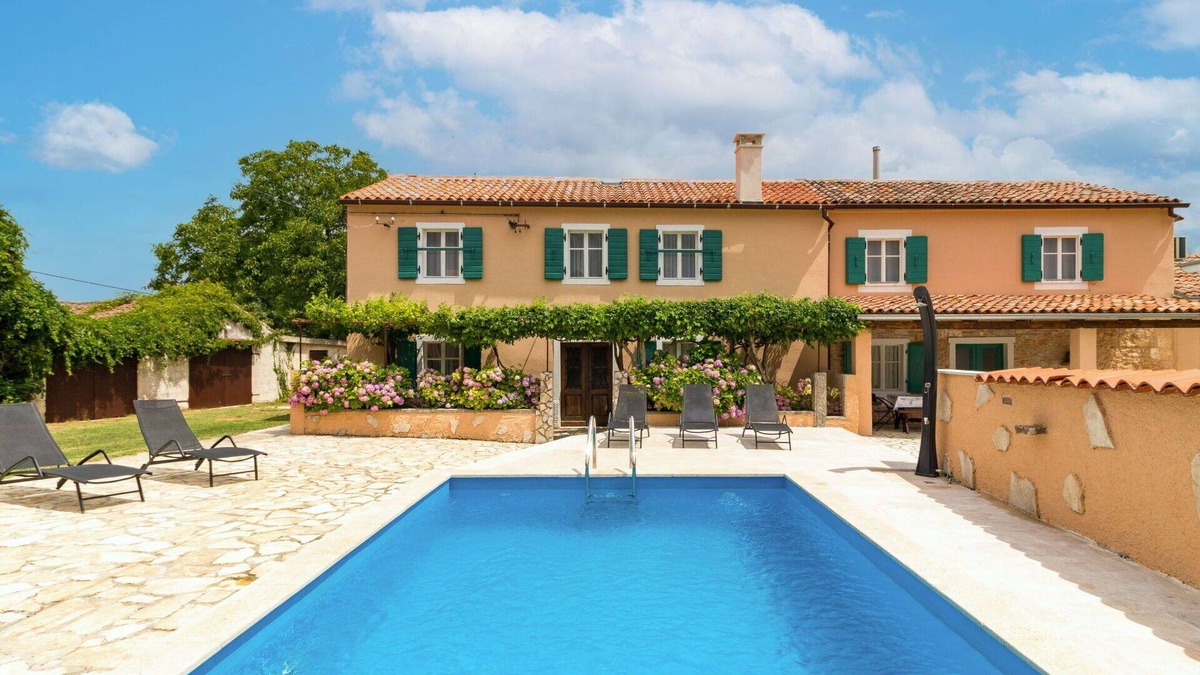 Kozljani House | Wonderful private villa with A/C, private pool, WIFI, TV, terrace, pets allowed and parking