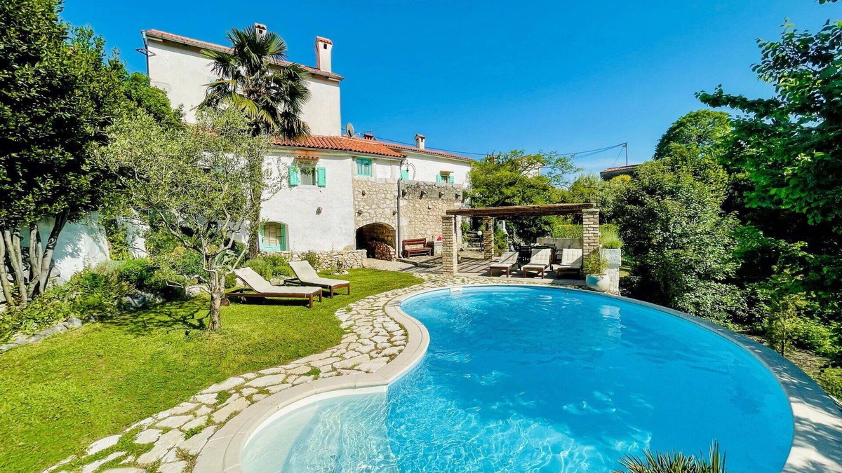 Zagore House | Wonderful private villa for 8 guests with A/C, private pool, WIFI, TV, terrace and panoramic view