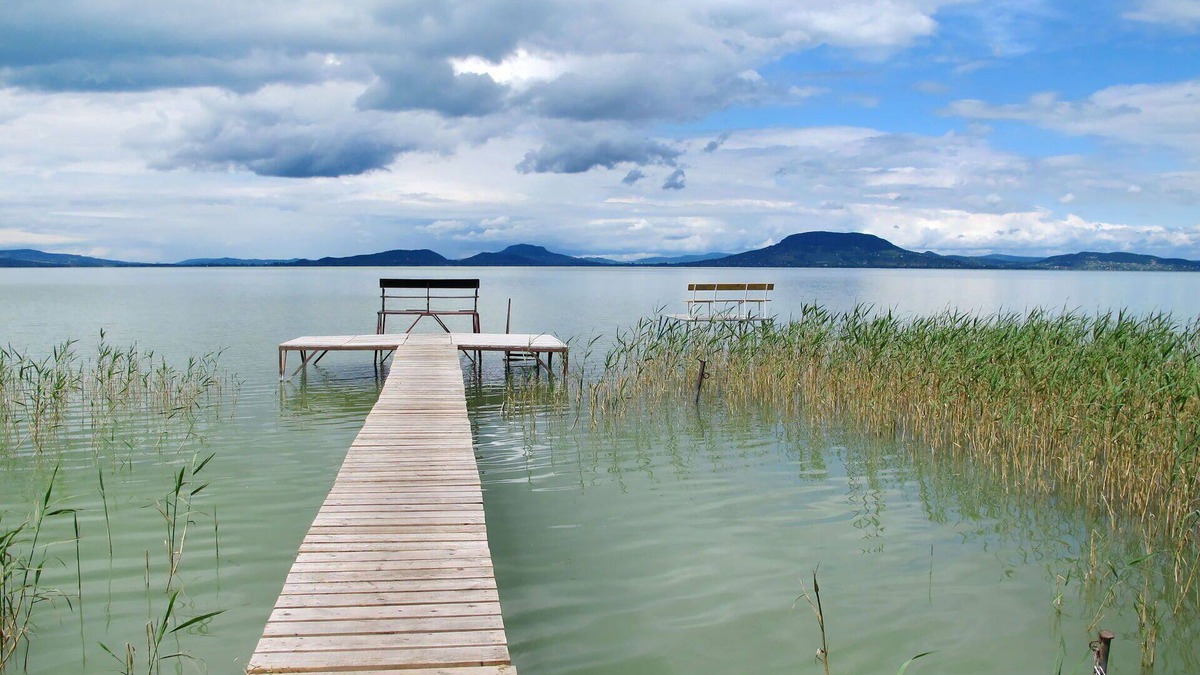 Balatonkeresztur House | Wonderful private villa for 4 guests with TV, terrace and parking