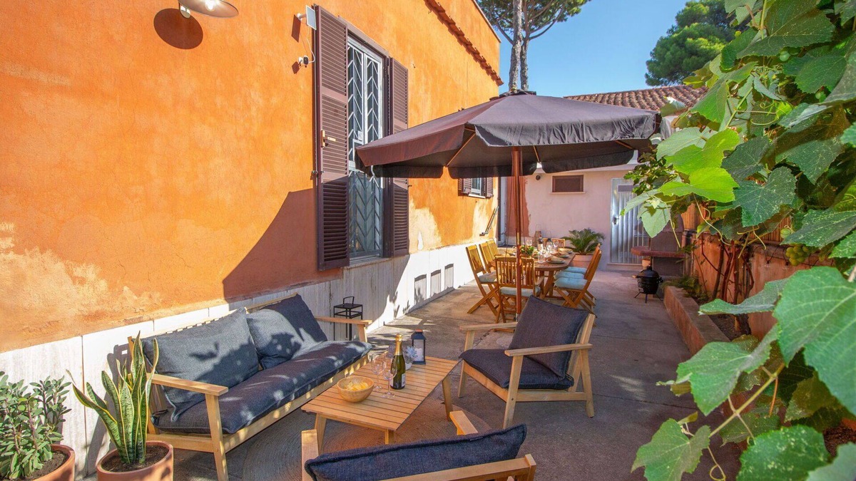 Anzio Villa | Wonderful private villa for 8 guests with WIFI, A/C, TV and pets allowed