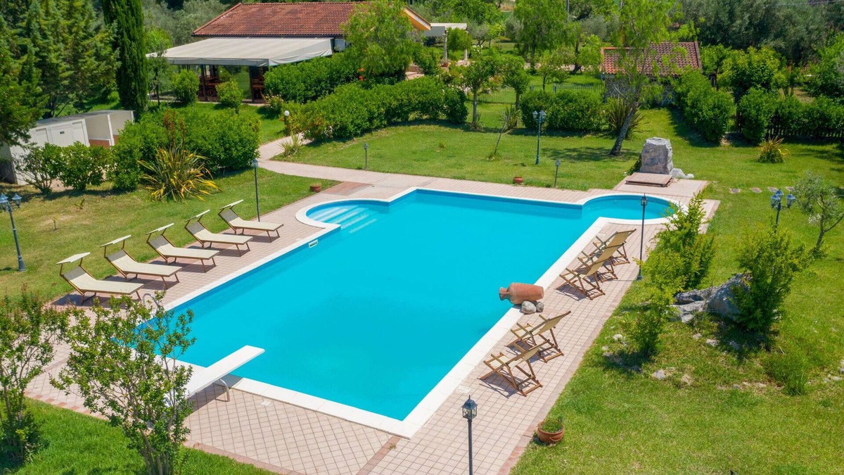 Giungano Villa | Wonderful private villa with WIFI, private pool, A/C, TV, patio, panoramic view and parking