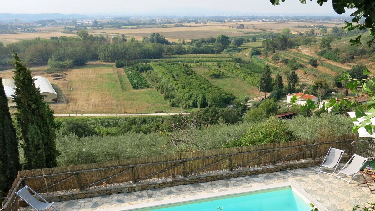 Cascine-La Croce Villa | Wonderful private villa with private pool, WIFI, A/C, TV, terrace, pets allowed and parking