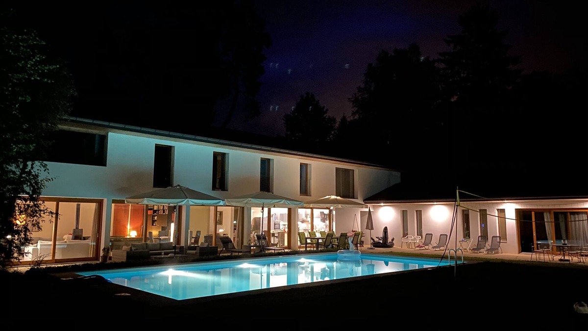 Sciez Villa | Wonderful Property near the Geneva Lake w Pool & Tennis court & Pétanque area!