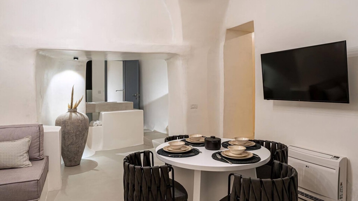 Exo Gonia Villa | Wonderful Santorini Villa | 1 Bedroom | Villa Gonia | Astonishing Views &.