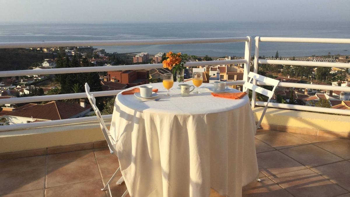 La Cala del Moral Apartment | Wonderful sea views for a relaxing holiday