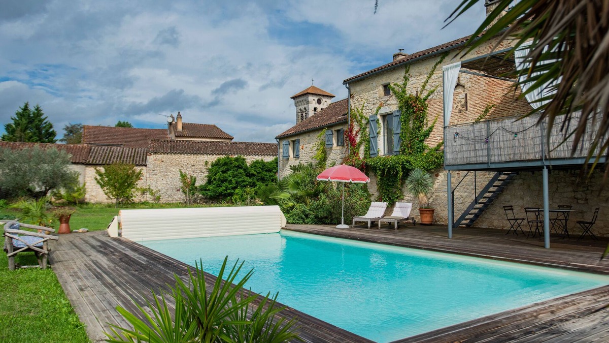 Lagardelle House | Wonderful stay in a town house with private pool