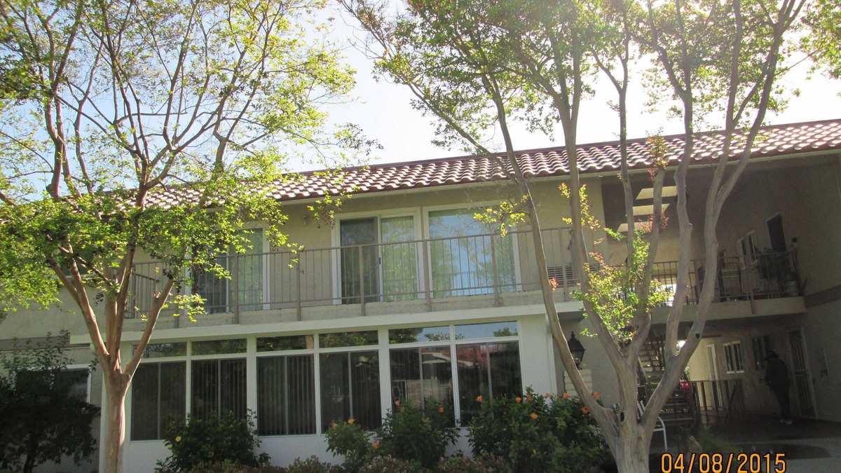 Laguna Hills Condo | WONDERFUL TREEHOUSE LIVING