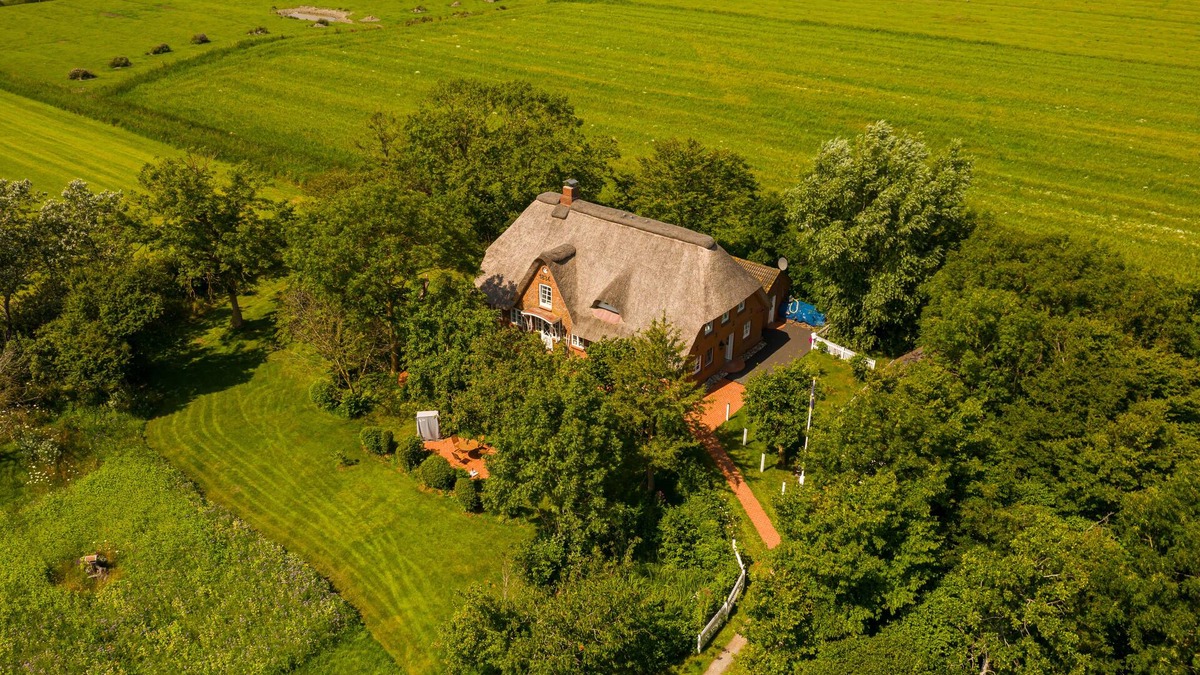 Ostersiel Apartment | Wonderful vacation apartment in a romantic thatched house