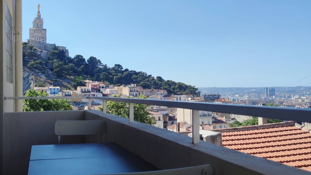 Vauban Apartment | Wonderful view Basilique NotreDame private parking & exteriors