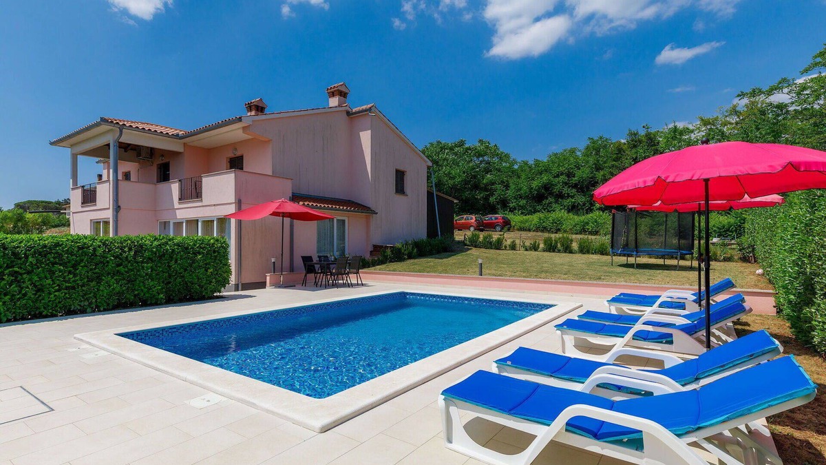 Martinski House | Wonderful villa for 8 people with A/C, WIFI, private pool, TV, terrace and parking