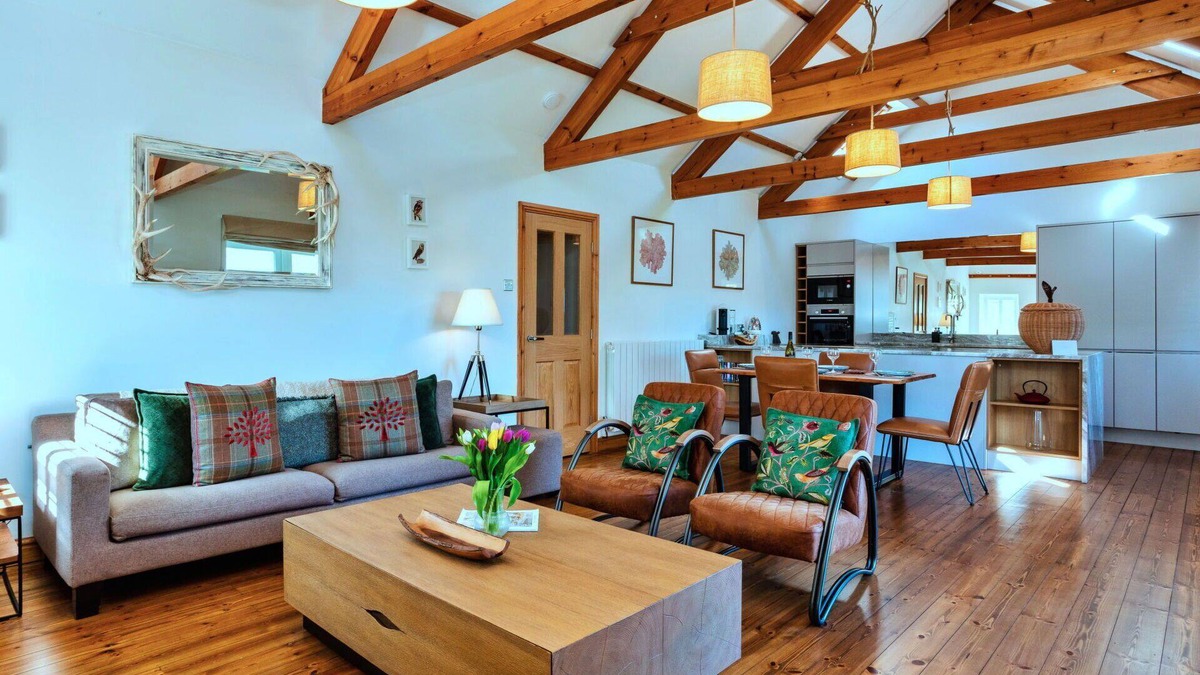 Edlingham House | Wonderful villa for 4 guests with WIFI and terrace