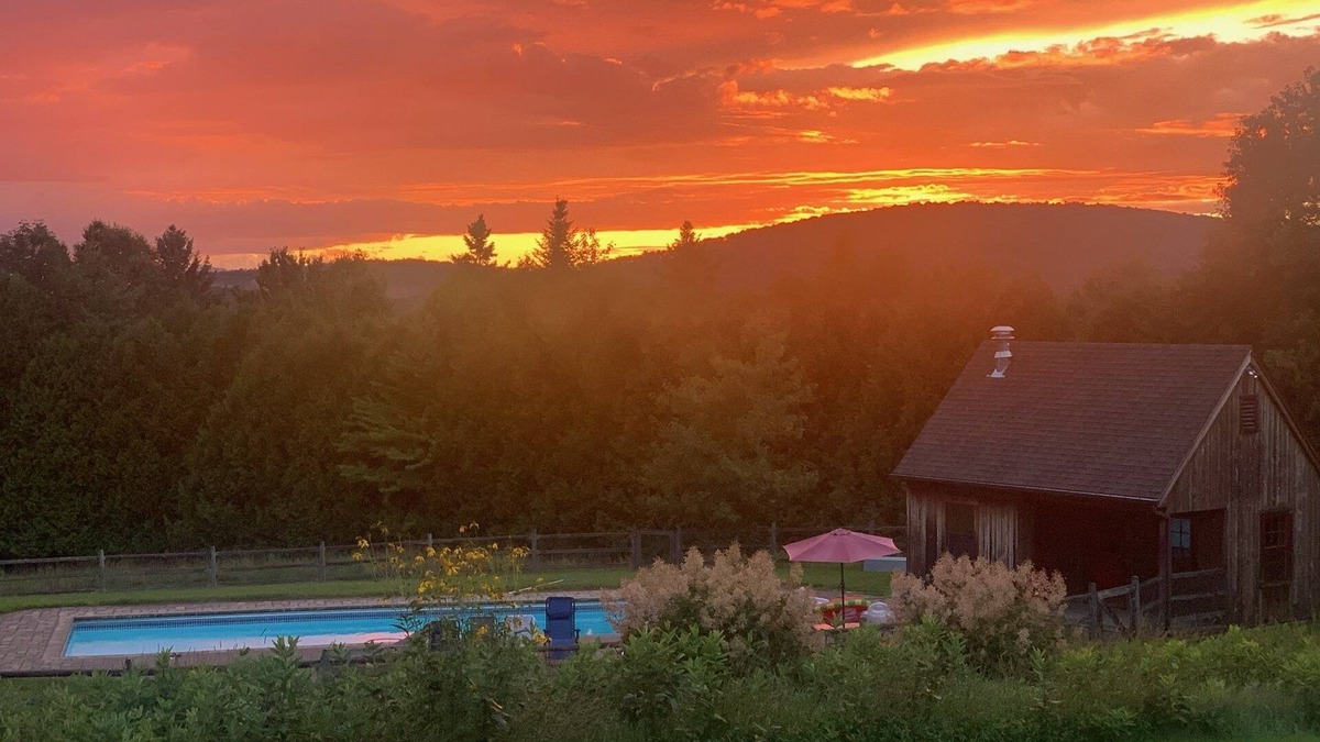 Hardwick House | Wonderful VT Get Away, Great Family Fun, with WiFi.