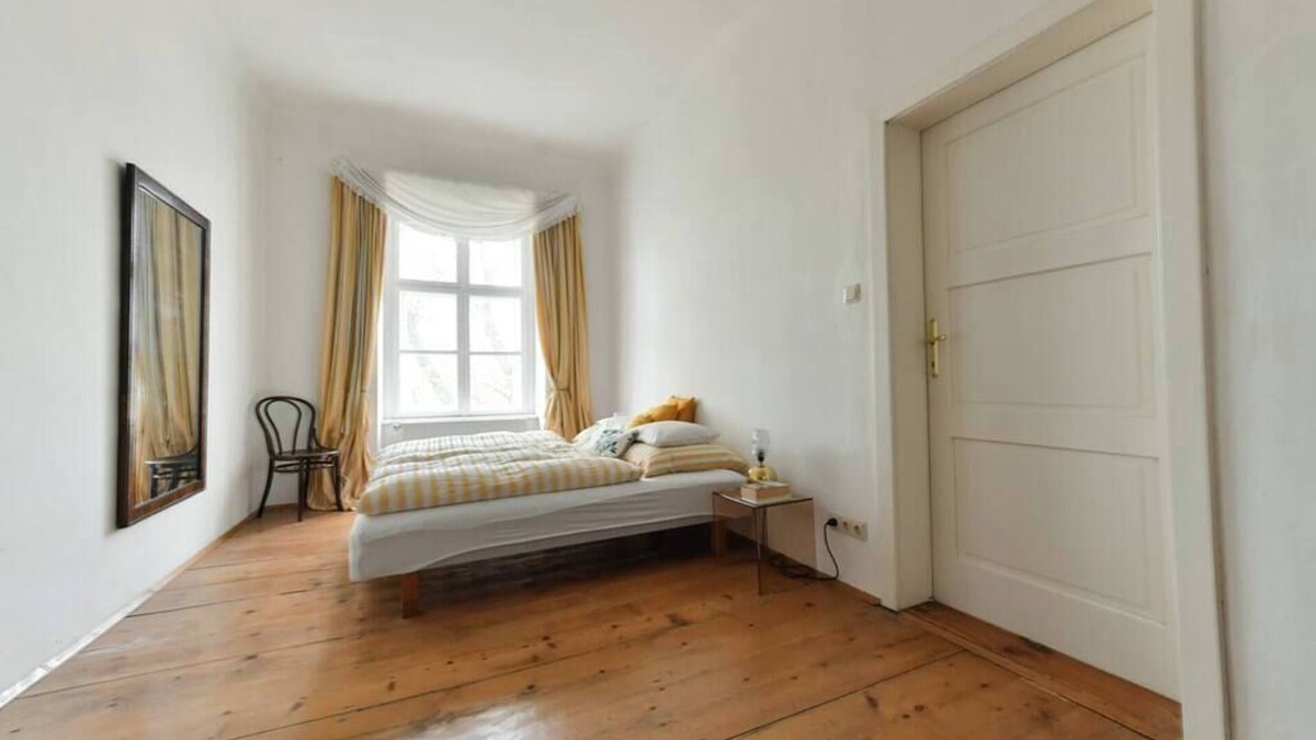 Krems an der Donau Apartment | Wonderful White at Schloss Hollenburg