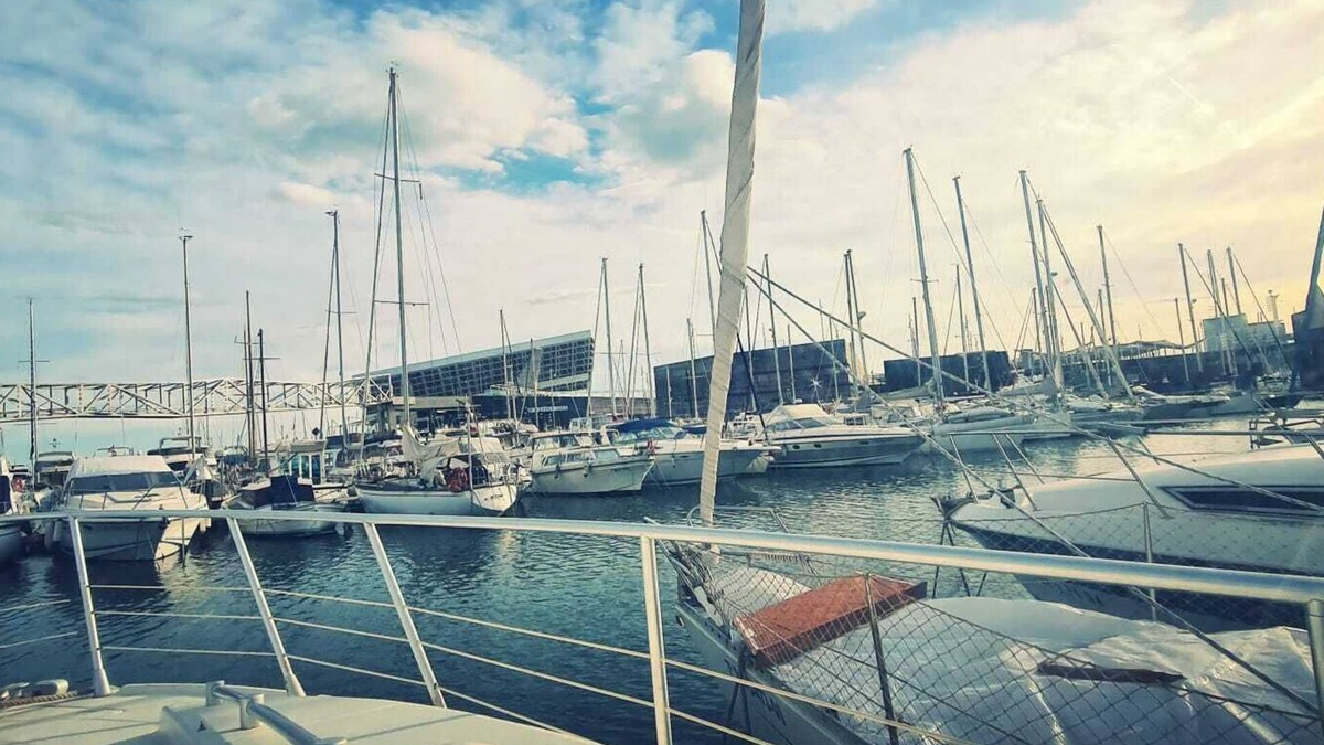 Diagonal Mar i el Front Maritim del Poblenou Boat Rental | WONDERFUL YACHT APARTMENT IN BARCELONA - YOUR COSY PLACE TO STAY