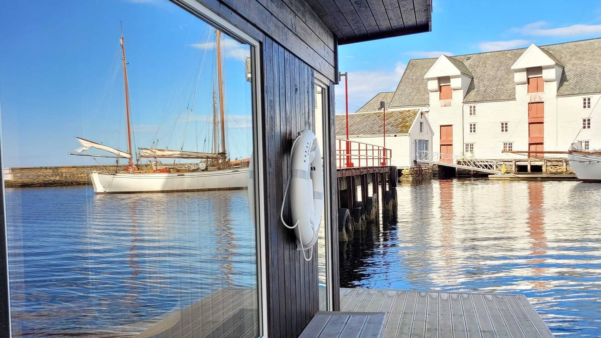 Alesund Apartment | Wonderfully Located, 2bedroom, Balcony