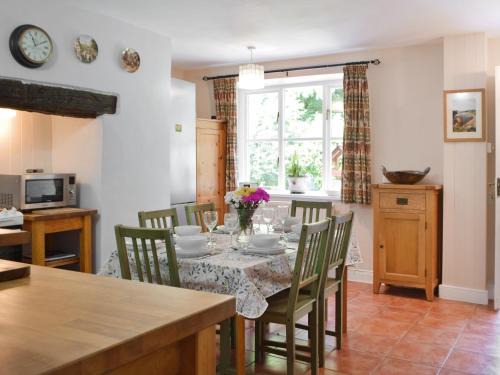 Stackpole House | Wood Cottage