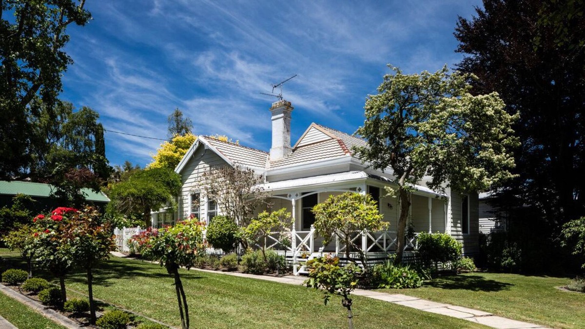 Korumburra House | Wood Duck House, A Touch of Class in the Country