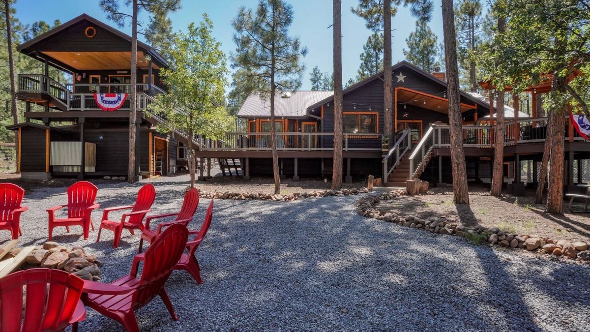 Pinetop-Lakeside Cabin | WOOD LODGE * SECLUDED REMODELED CABIN IN THE WOODS 1.25 ACRES