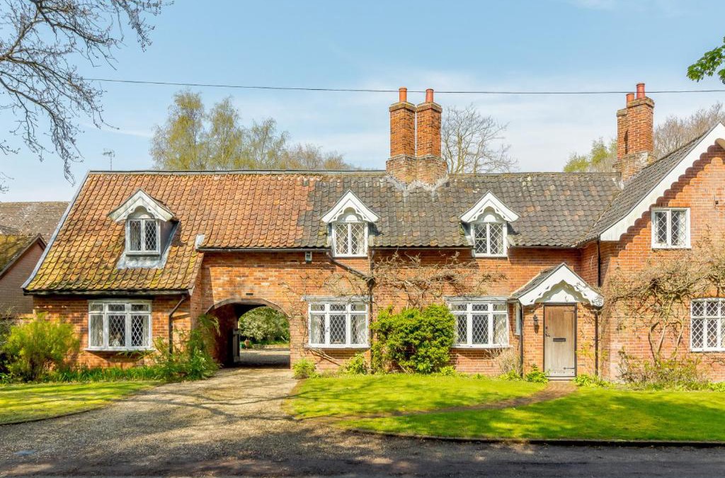 Dunwich House | Woodberry Cottage