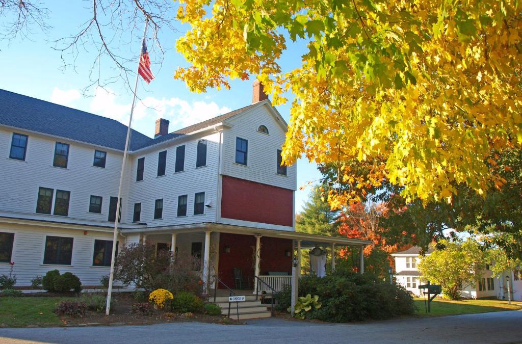 Rindge Resort | Woodbound Inn