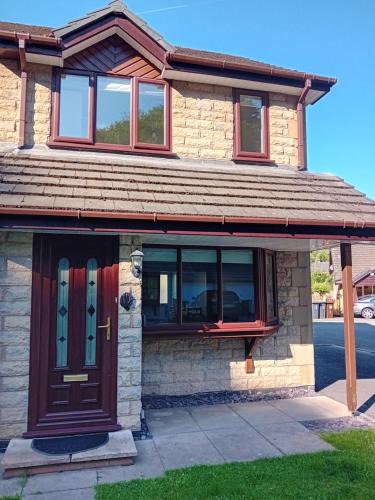 High Peak House | "Woodbrook" 2 Bedroom House