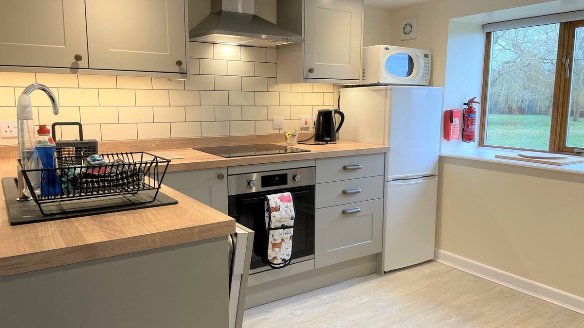 Wickhamford Cottage | Woodcut Cottage, Free WiFi, Rural Location