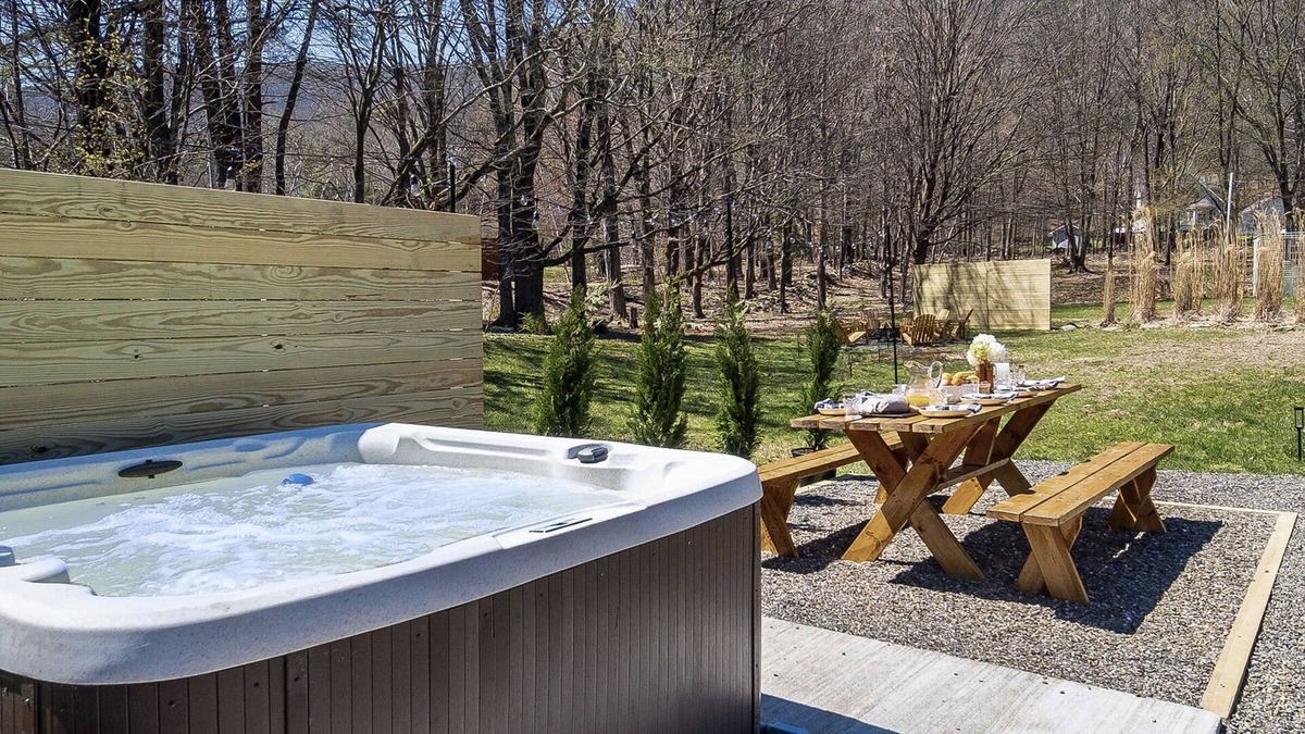 West Saugerties Other | Wooded Catskills Farmhouse near Woodstock. Hot Tub, Fire Pit, OutdoorMovies&more