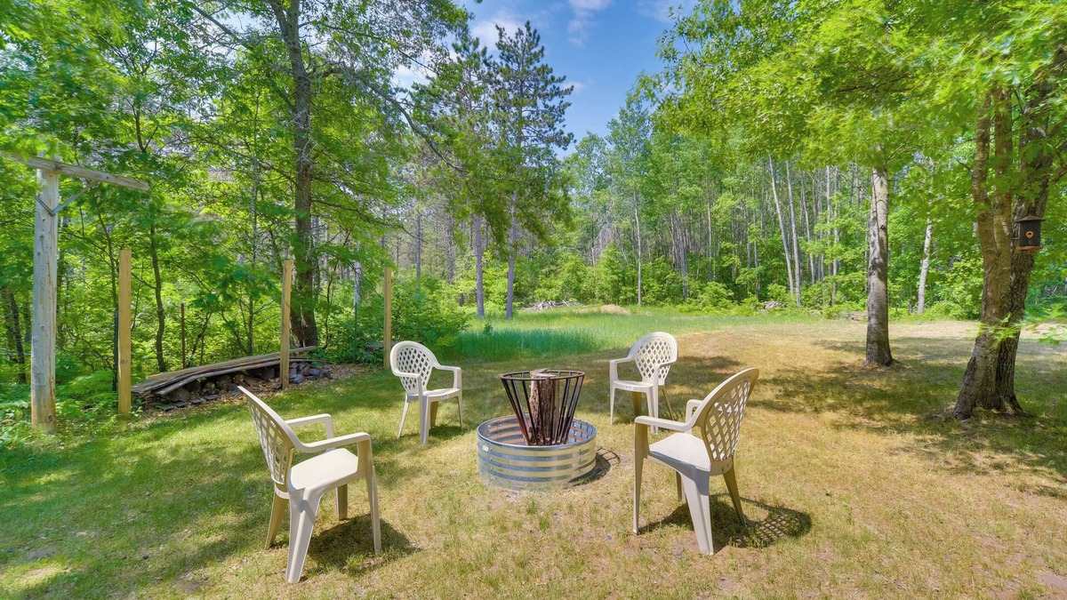 Markville Cabin | Wooded Danbury Cabin w/Grill + Fire Pit!
