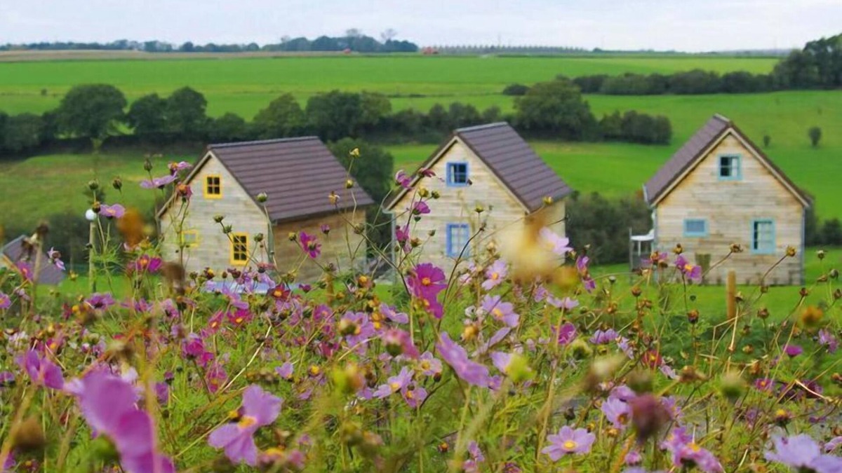 Grand-Laviers Cottage | Wooden Chalet near Somme Bay Abbeville