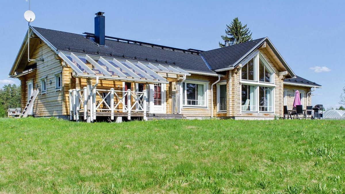 Haapalahti House | Wooden ecovilla by Interhome