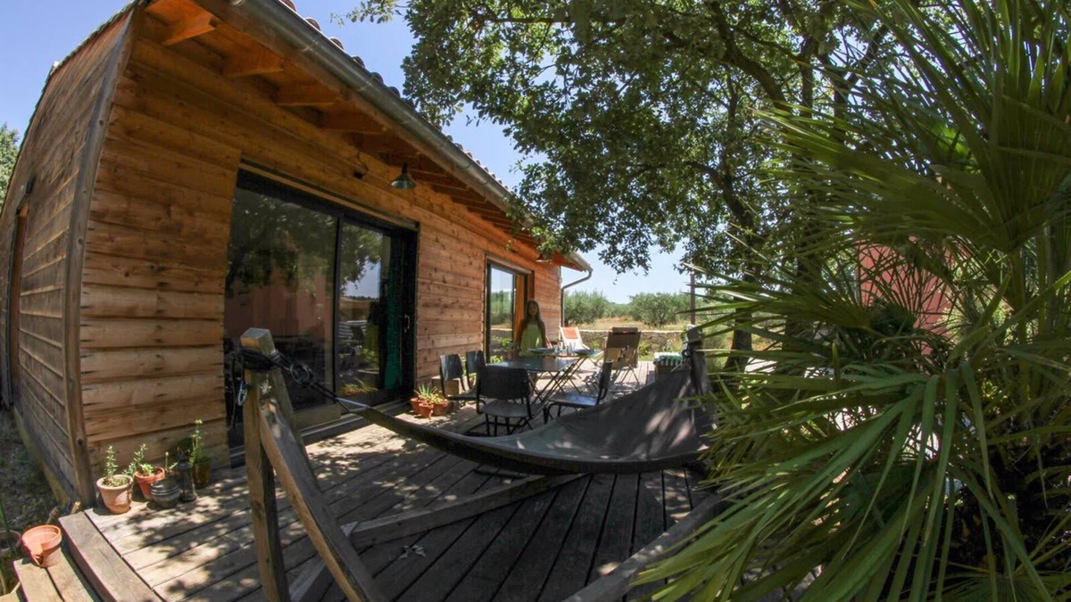 Saint-Quentin-la-Poterie House | Wooden house with large terrace and lovely view