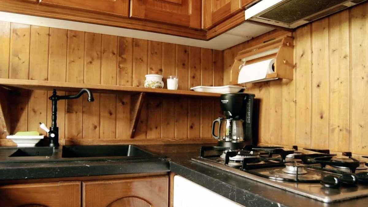 Puebla del Caraminal Cottage | Wooden House in Remanso do Manantial