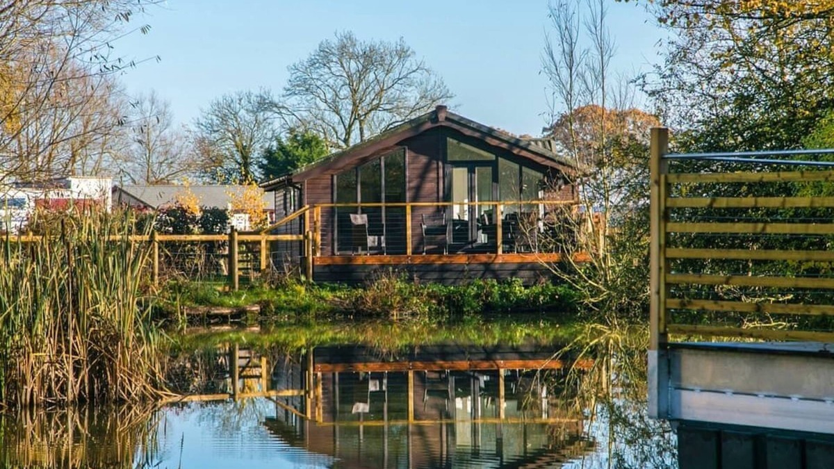 Dilton Marsh Ski Chalet | Woodland Container Lodges Slp 2