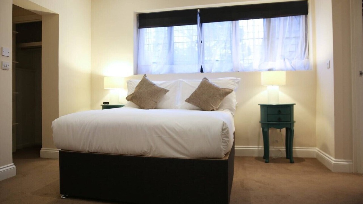 Hever Cottage | Woodland Cottage
