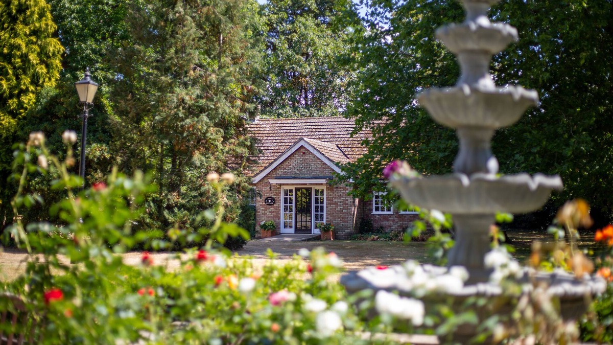 Clapham Hotel | Woodland Manor Hotel