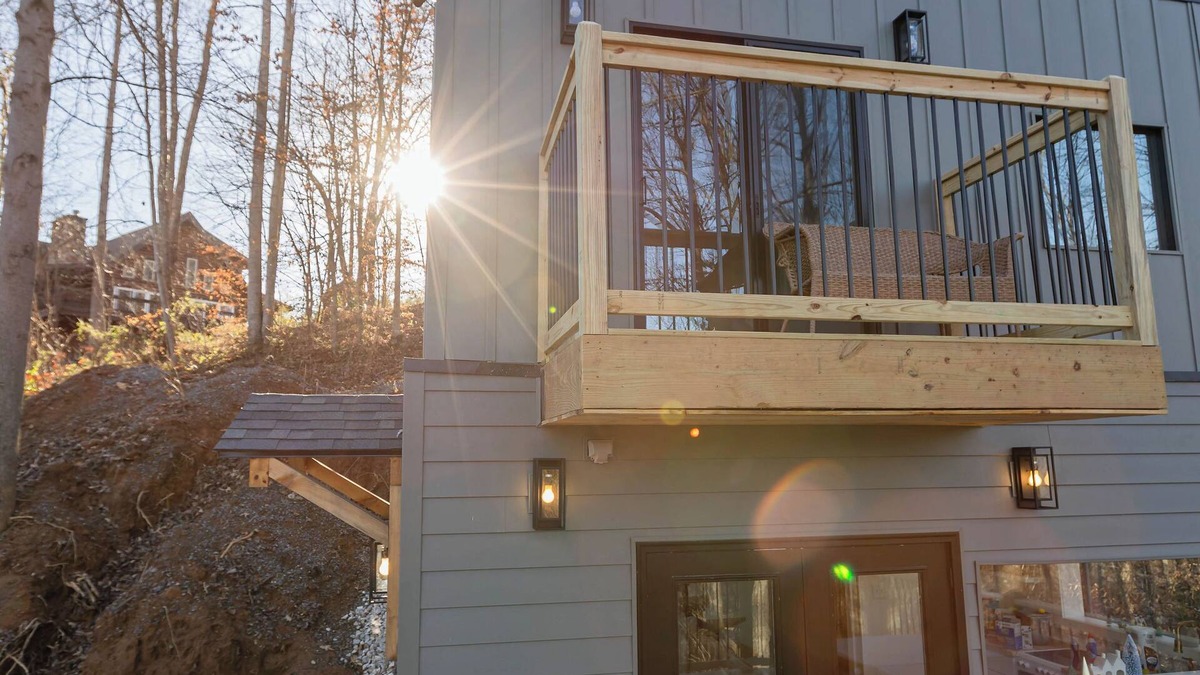 Byrdstown House | Woodland Nook