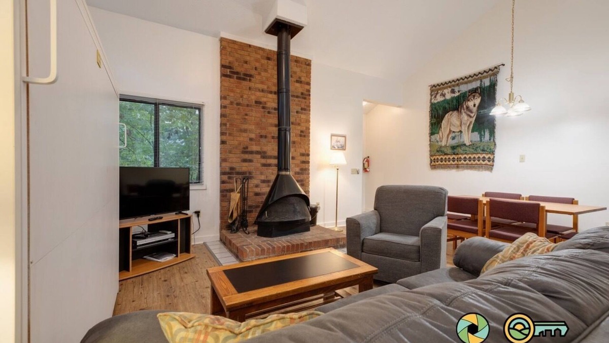 Basye House | Woodland Retreat (#101A) | Quiet area | Minutes to Bryce Resort!