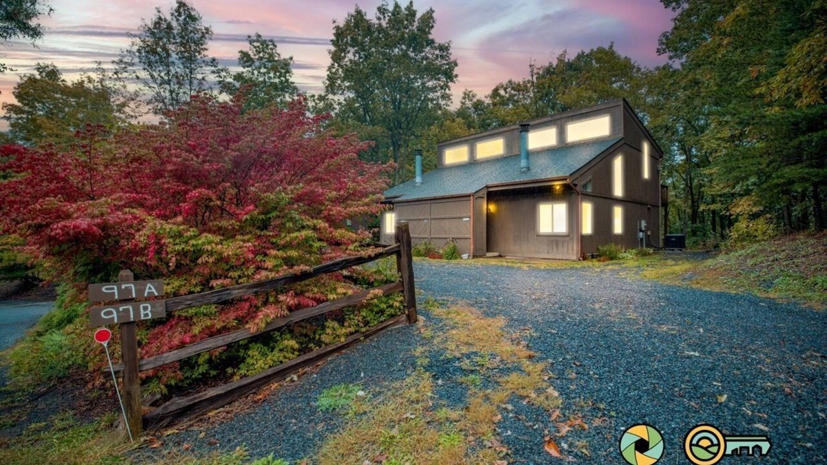 Basye House | Woodland Retreat (#97B) | Quiet area | Minutes to Bryce Resort!