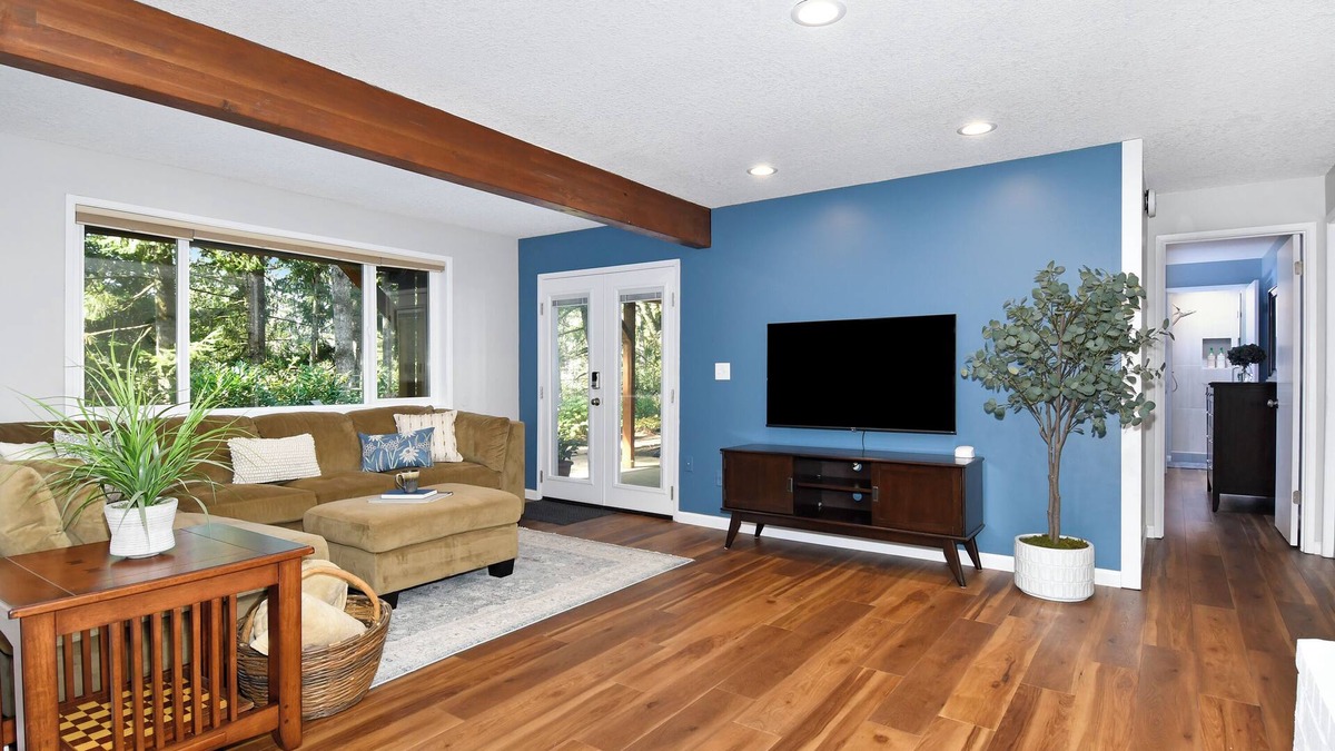 Sunnyside Apartment | Woodland Retreat Apartment in Happy Valley - minimum 30 days