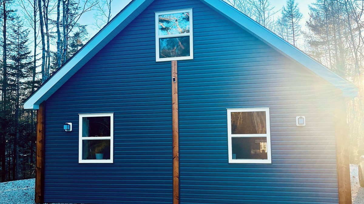 Lunenburg County House | Woodland Retreat in the Heart of Lunenburg County