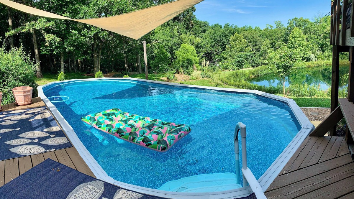 Clinton Apartment | Woodland Retreat with Private Pool and Boat Parking near Truman Lake