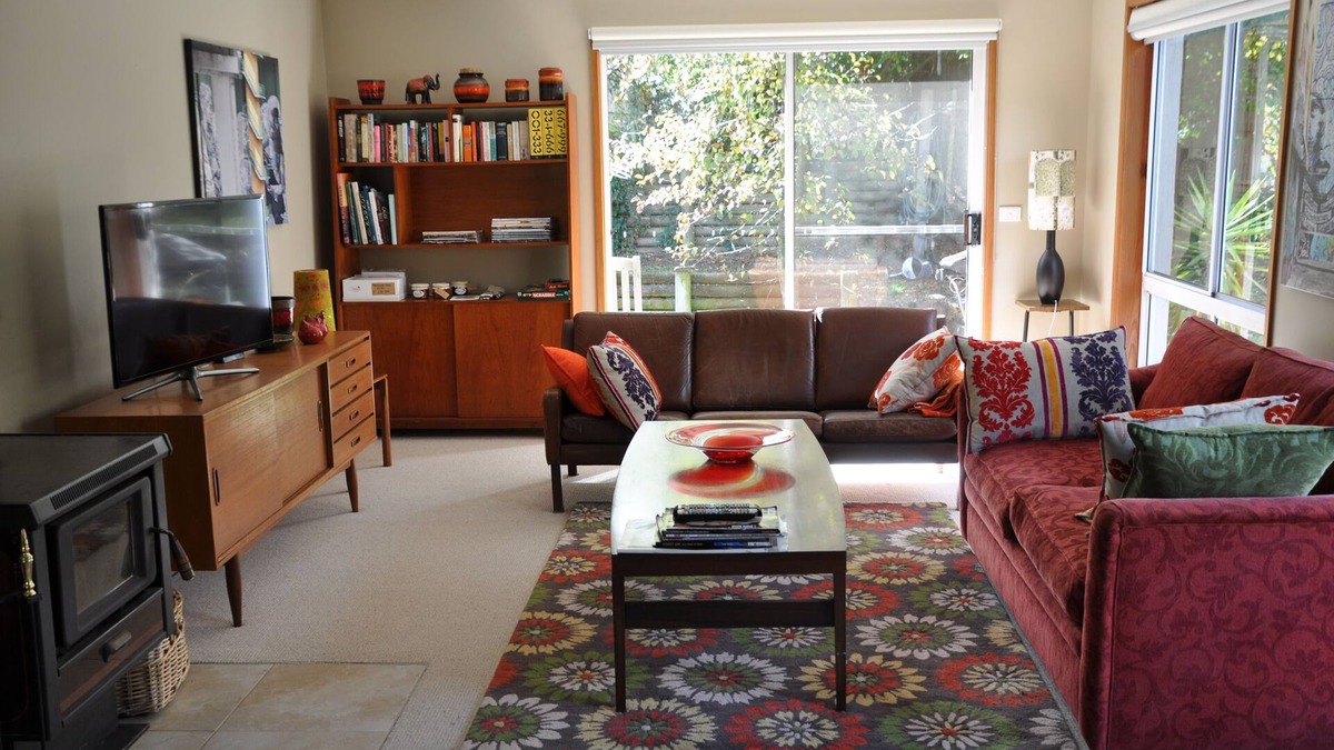 Woodend Apartment | Woodlands Getaway in the heart of the Macedon Ranges