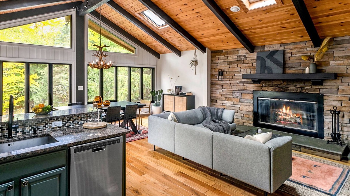 Jewett Cabin | Woodpecker House - One of Vrbo’s 2025 Vacation Rental of the Year