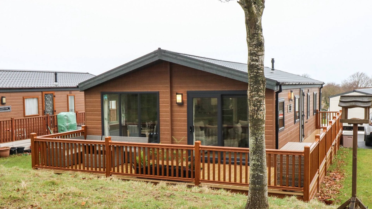 Dunbar Cottage | WOODPECKER LODGE, family friendly, with a garden in Dunbar