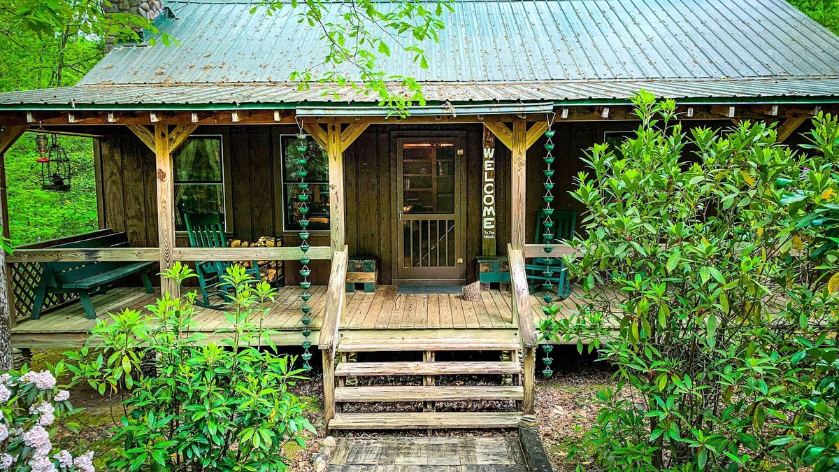 Cleveland Cabin | Woods Retreat at Table Rock