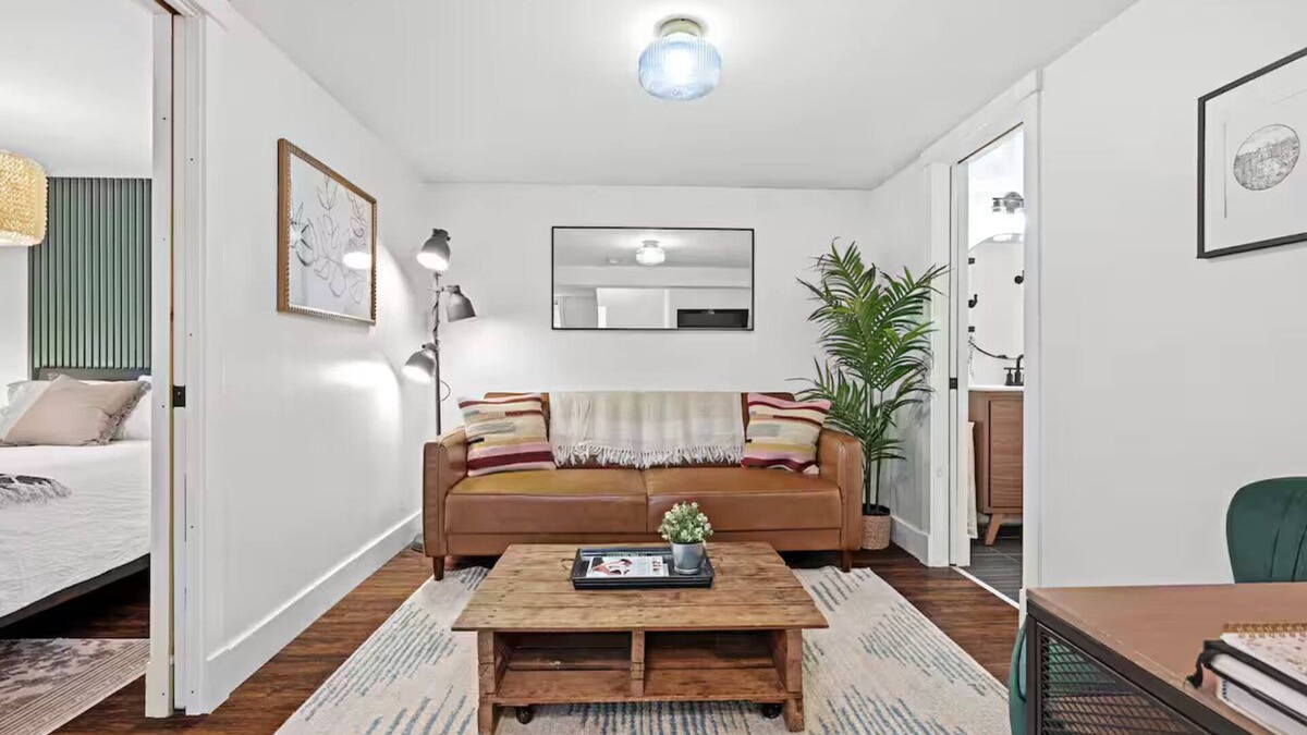 Halifax House | Woods & Water Suite