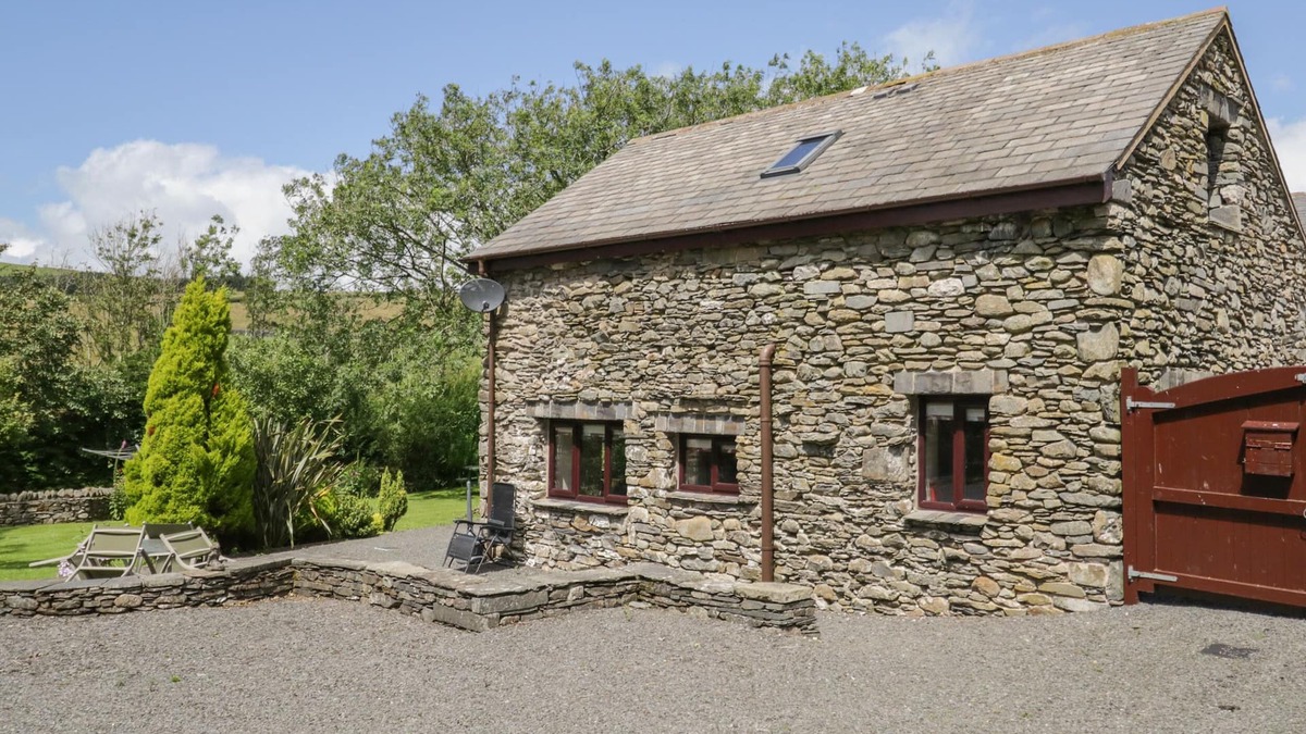Newland Near Ulverston Cottage | WOODSIDE BARN, family friendly, luxury holiday cottage in Pennington