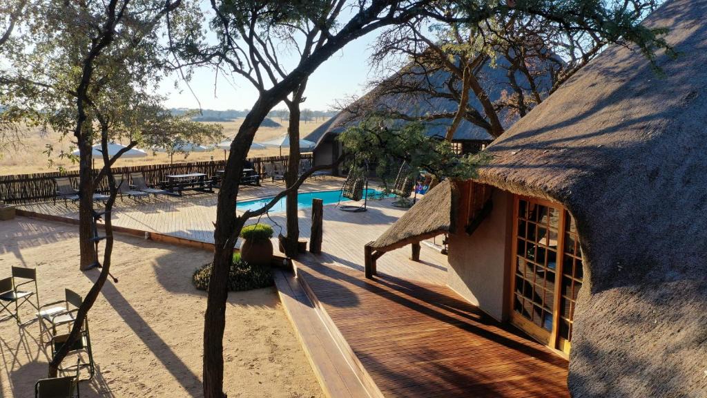 Ratlou Cabin | Woodside Game Lodge