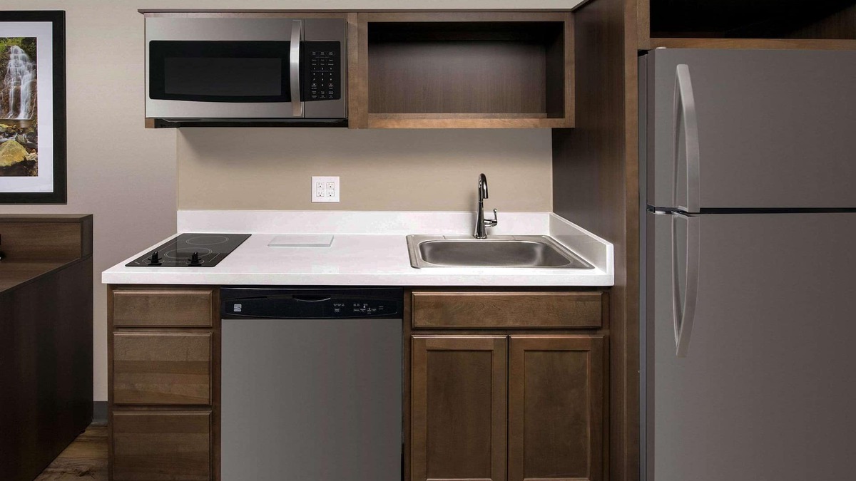 Barclay-Kingston Hotel | WoodSpring Suites Cherry Hill