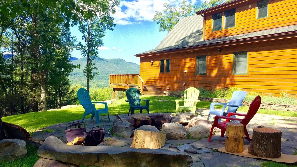 Bearsville Ski Chalet | Woodstock mountainside retreat, nicest view in the Catskills! RELAX!